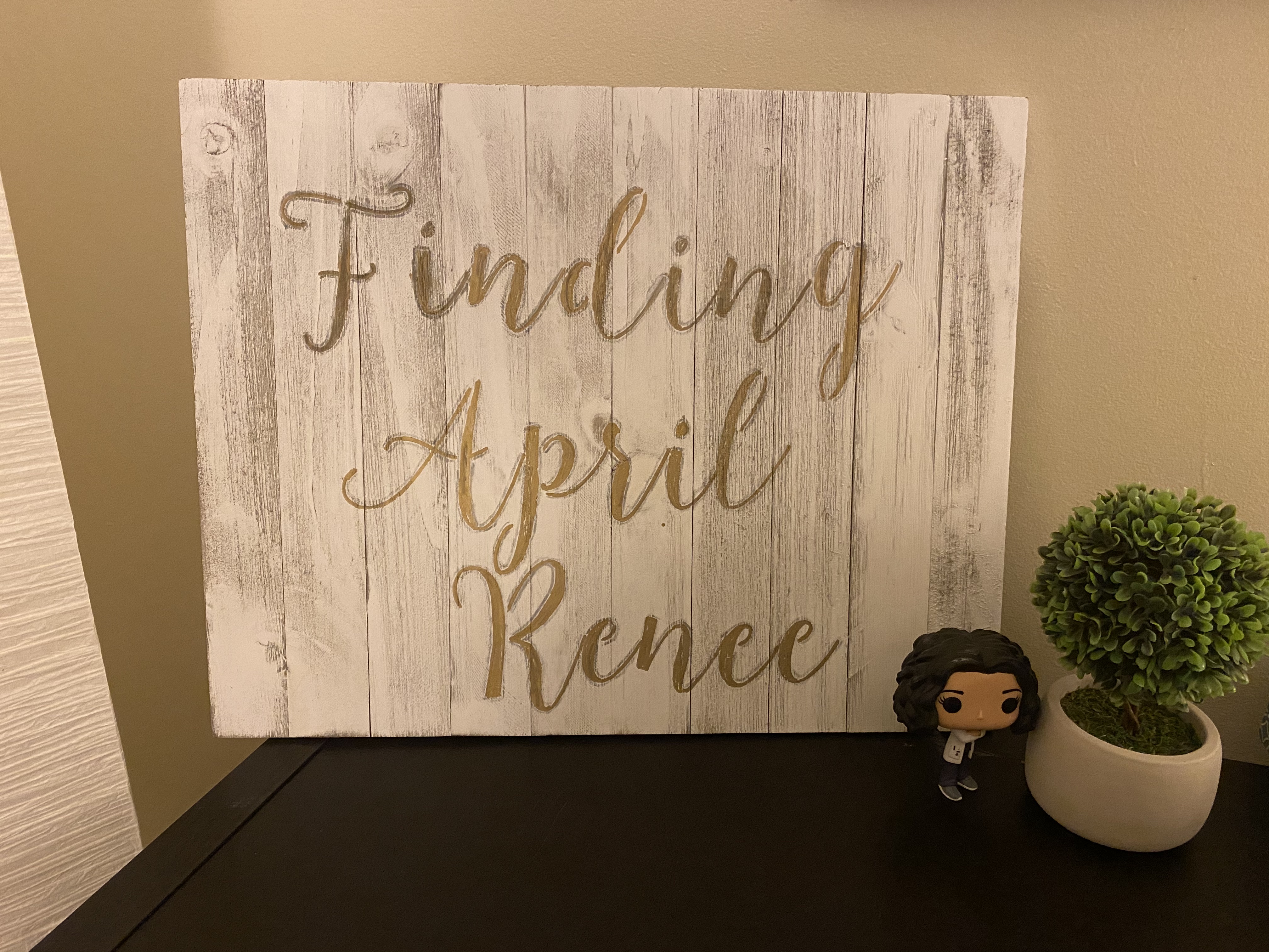 findingaprilrenee.com
